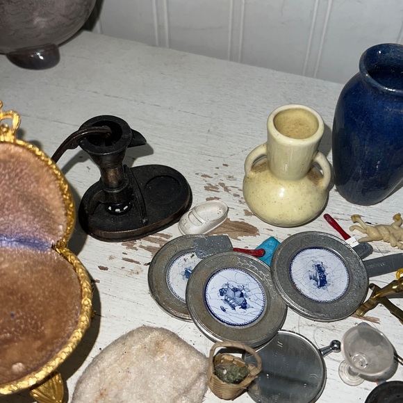 Large lot Antique Vintage dollhouse accessories - Picture 5 of 9